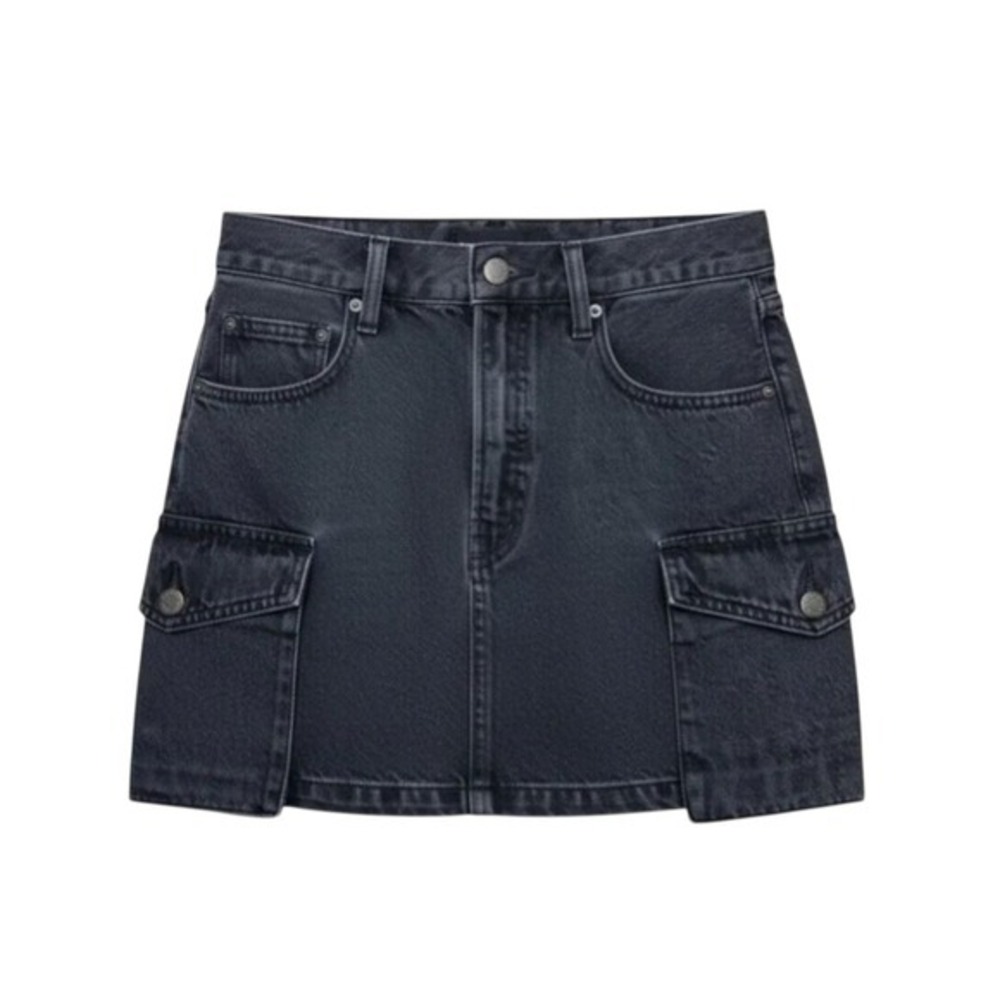 Aritzia Denim Forum 90s Cargo Mini Skirt Washed Black Size 26